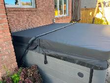 Hot tub cover - 84"x84" new in box - Photo 4