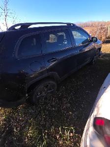 2016 Jeep Cherokee - Photo 2