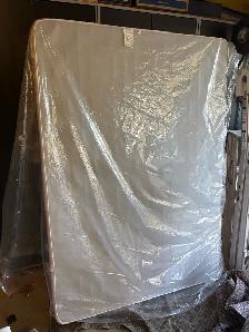 FREE Boxspring (Double - 54")