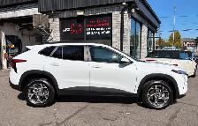2025 Chevrolet Trax LT - Photo 5