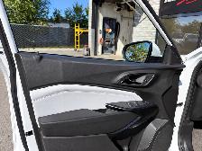 2025 Chevrolet Trax LT - Photo 28