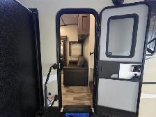 2019 KEYSTONE COUGAR 29RKS FIFTH WHEEL — $47,988 - Photo 5