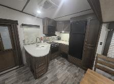 2019 KEYSTONE COUGAR 29RKS FIFTH WHEEL — $47,988 - Photo 7