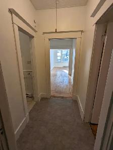 37 Victoria St #1 - 3BR North, Main Floor, Spacious, Deck, Yard - Photo 4