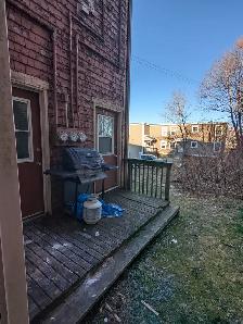 37 Victoria St #1 - 3BR North, Main Floor, Spacious, Deck, Yard - Photo 16