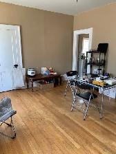102 Carleton St #1 - 1BR Den Uptown, H&L, W/D, Updated - Photo 8