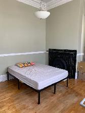 102 Carleton St #1 - 1BR Den Uptown, H&L, W/D, Updated - Photo 9
