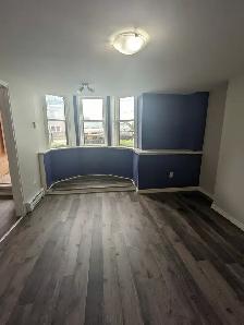 73 Mecklenburg #5 - 2BR Uptown, H/L included - Photo 2