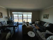 Furnished Luxury Waterfront Condo- 1BR Den, H&L, Balcony/Parking - Photo 2
