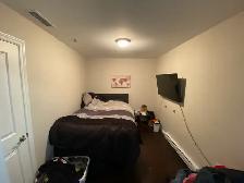 Furnished Luxury Waterfront Condo- 1BR Den, H&L, Balcony/Parking - Photo 8