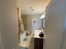 Furnished Luxury Waterfront Condo- 1BR Den, H&L, Balcony/Parking - Photo 11
