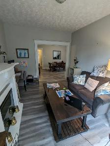 37 Victoria St #2 - 3BR North, 2nd Floor, Spacious, Storage, W/D - Photo 2