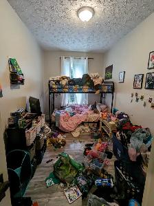 37 Victoria St #2 - 3BR North, 2nd Floor, Spacious, Storage, W/D - Photo 11