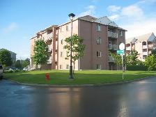 4 1/2 PRÈS DU CARREFOUR - Photo 2