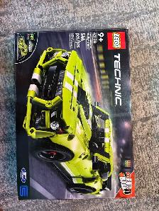 LEGO Technic Ford Mustang Shelby GT500