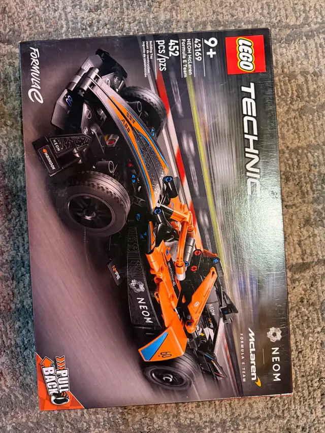 LEGO Technic NEOM McLaren Formula E Team 42169