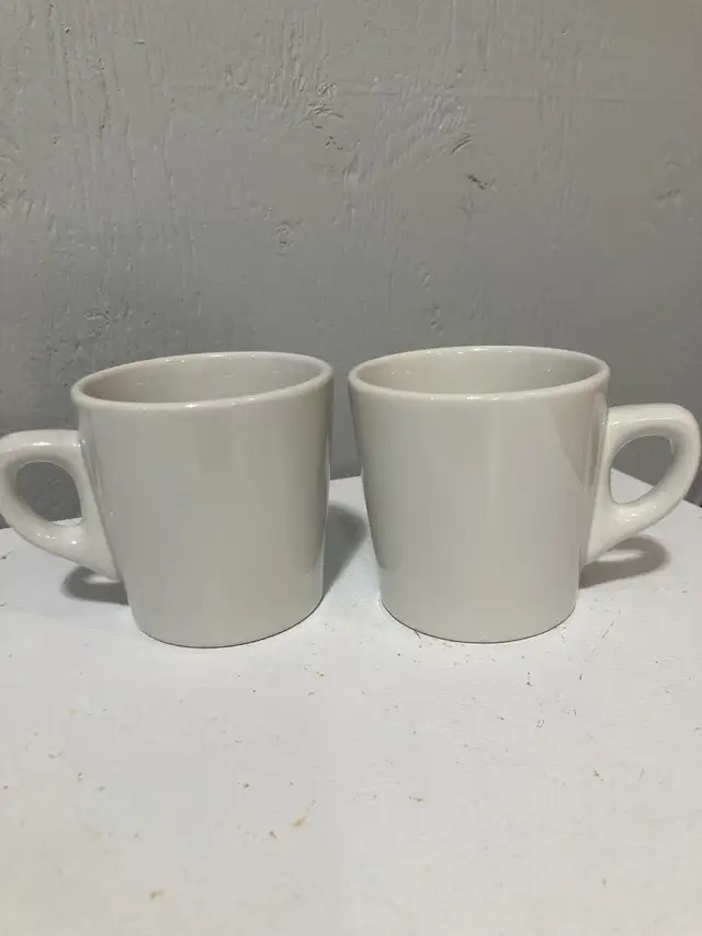 30 commercial grade coffee mugs