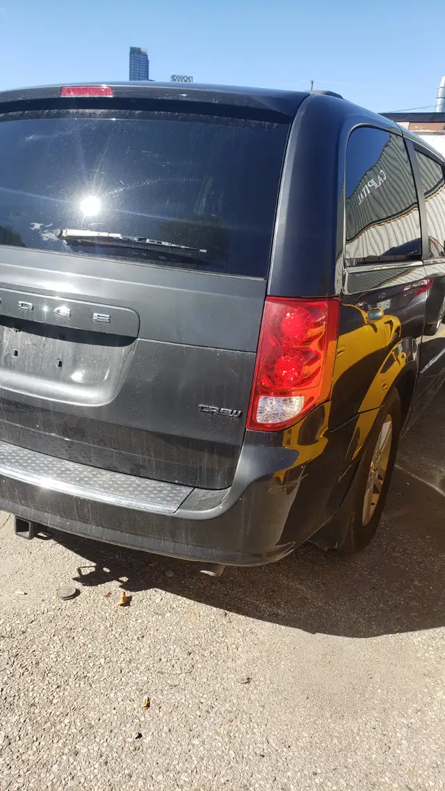 2011 Dodge Grand Caravan, ONLY $2110! 173400k AS-IS