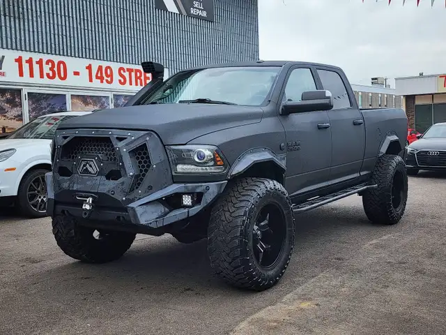 2017 Ram 2500 Laramie 4x4 Crew Cab 6'4' Box