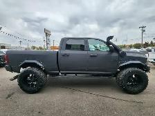 2017 Ram 2500 Laramie 4x4 Crew Cab 6'4' Box - Photo 4
