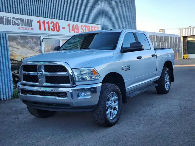 2017 Ram 2500 SLT 4x4 Crew Cab 6'4' Box