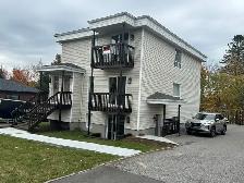 Portneuf, superbe logement 4-1/2 à louer