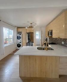 Renovated 2 Bedroom Mainfloor House - Photo 2