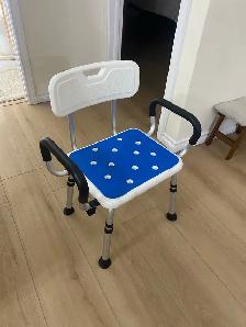 bathtub/shower chair - Photo 2