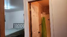 Berri-Uqam-Chambre meublée  bain privé/Furnished Room   en-suite - Photo 5