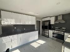 Detached House for Rent 3 bedroom, 1.5 washroom, 2 parking - Photo 9