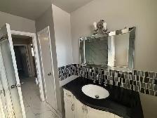 Detached House for Rent 3 bedroom, 1.5 washroom, 2 parking - Photo 14