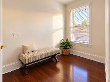 CLEAN, BRIGHT & BEAUTIFULLY FURNISHED 2-BEDROOM UPPER DUPLEX — W - Photo 5
