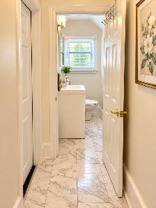 CLEAN, BRIGHT & BEAUTIFULLY FURNISHED 2-BEDROOM UPPER DUPLEX — W - Photo 8