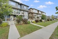 2,175 Sq Ft Lot with Fee-Free 3 Bed Uplands Townhome - Photo 3