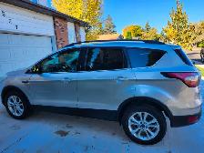 2017 Ford Escape - 4WD - 157,000 Km. - Photo 3