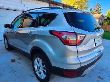 2017 Ford Escape - 4WD - 157,000 Km. - Photo 4