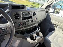 2024 Ford E-450 16’ CUBE VAN 'POWER LIFT' CAN LEASE LOADED - Photo 11