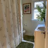 Bright room for rent in beautiful James Bay, Victoria - Photo 8