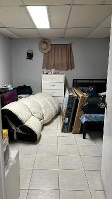 2 bedroom basement - Photo 4