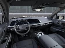 2027 Cadillac Vistiq Sport - Photo 5