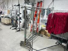Many Industrial sewing machines and equipment/ Machine à coudre - Photo 6