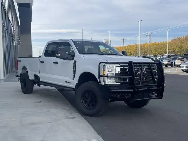 2026 Ford Super Duty F-350 SRW XLT