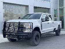 2026 Ford Super Duty F-350 SRW XLT - Photo 4