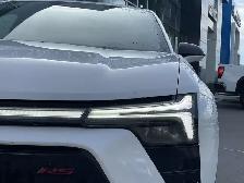 2025 Chevrolet Blazer EV AWD RS - Photo 3