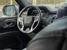 2024 Chevrolet Suburban Z71 - Photo 9