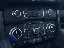 2024 GMC Yukon AT4 - Photo 15