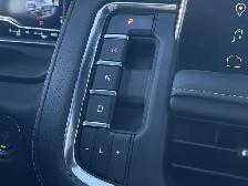 2024 GMC Yukon AT4 - Photo 16