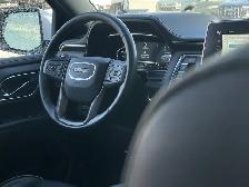 2024 GMC Yukon AT4 - Photo 19