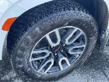 2024 GMC Yukon AT4 - Photo 21