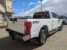 2022 Ford F-350 Lariat 6.7L Diesel/Nav/Pano Sunroof/Camera - Photo 9